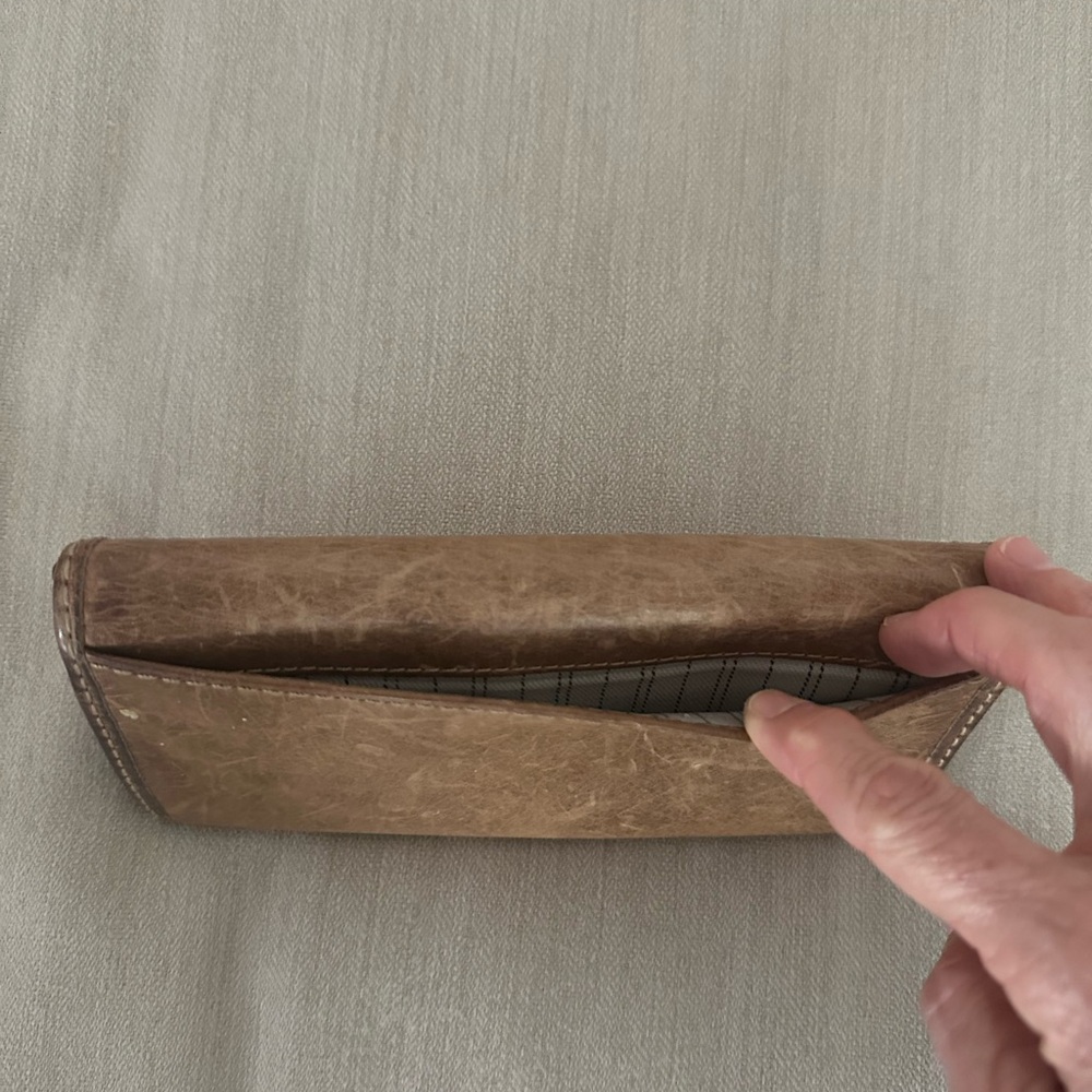 Frye Melissa trifold Leather Wallet - Picture 5 of 6